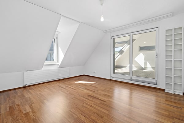Grosszügige 5.5-Zimmer-Maisonette-Wohnung mit Weitsicht 3