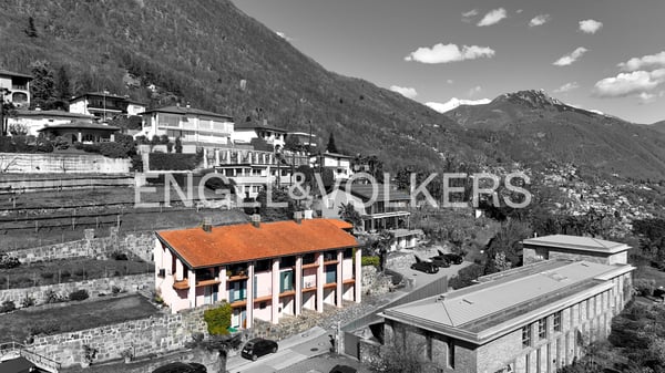 Affascinante casa a schiera di 1.5 locali con vista lago unica (21) 11