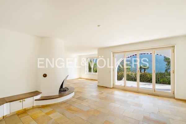 Villa Frank soleggiata con vista lago da sogno (91) 3