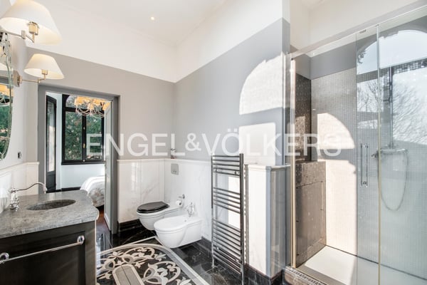 Villa elegante per gli amanti del prestigio (61) 11