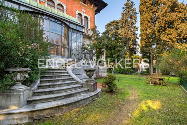 Villa elegante per gli amanti del prestigio (61) 13