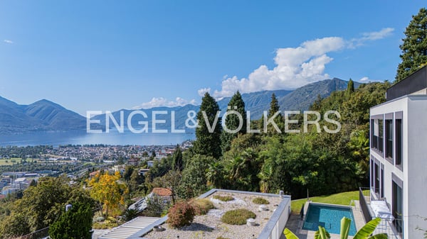 Splendido appartamento di 1.5 locali con vista lago e piscina (70) 13