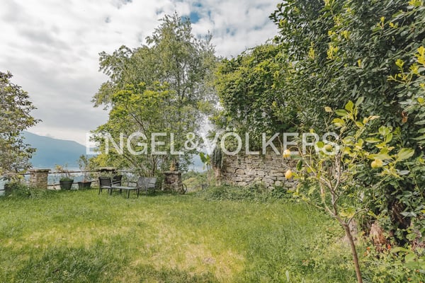 Villa signorile ticinese con grande terreno e vista lago (79) 5