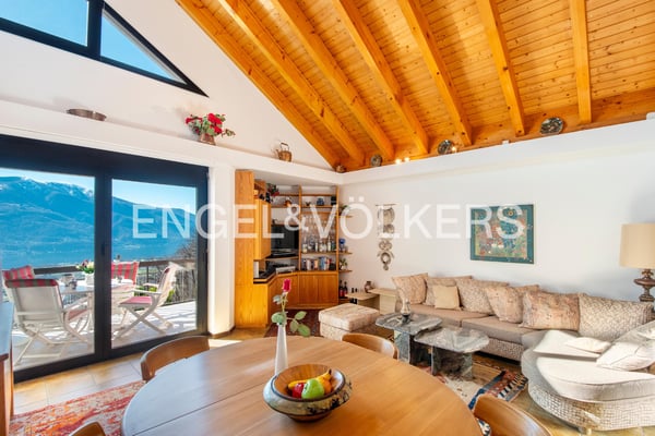 Attico di 1 locali con vista lago in zona tranquilla (12) 1