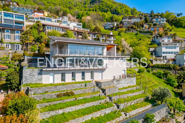 Stilvolle Villa in sonniger Aussichtslage (5) 2