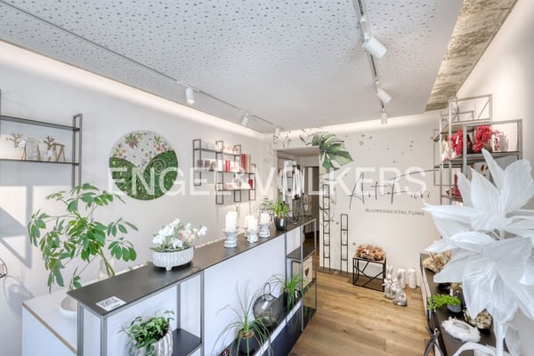 Eleganz trifft Kreativität - Exklusives Wohnen mit Atelier/Büro 13