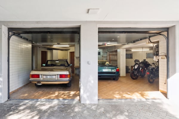 Exklusive Dachwohnung mit Studio & seltenem Parkangebot 11