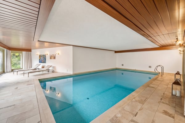 Stilvolles Einfamilienhaus mit Baulandreserve im Grünen 9