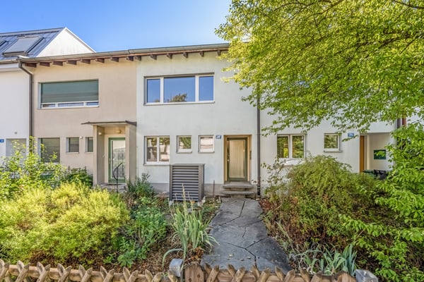 Charmantes Reihenmittelhaus mit Potenzial 1