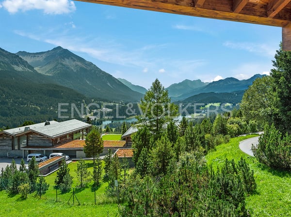 Sonnig gelegenes Ferienhaus mit Traumblick 2