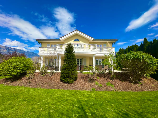 RESERVIERT! Premium-Einfamilienhaus mit viel Platz & Privatsphäre in H 1