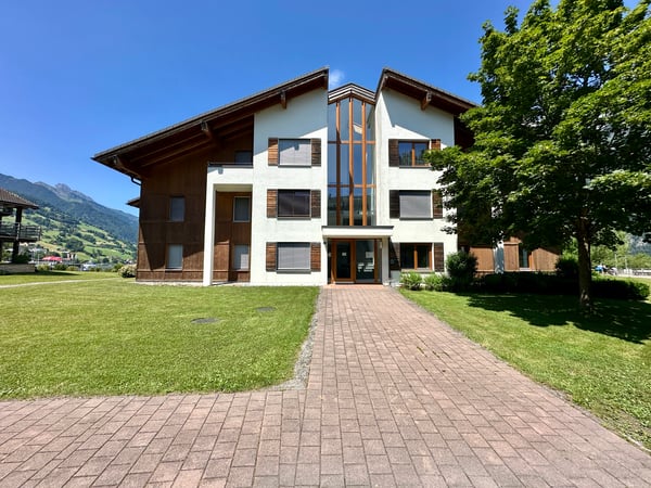 4.5-Zimmer Wohnung direkt am See mit Panoramablick - als Ferien- oder 4
