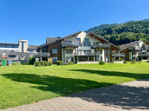 4.5-Zimmer Wohnung direkt am See mit Panoramablick - als Ferien- oder 5