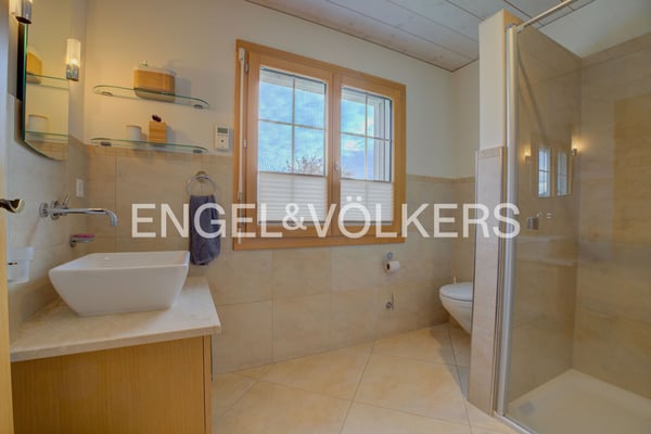 6 1/2-Zimmer Einfamilienhaus mit 1'068 m2 Grundstück an bester Lage 12