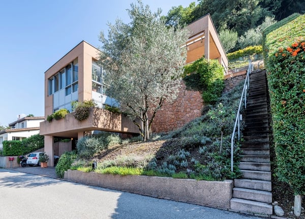 Un tocco di classe e modernità con vista lago 1