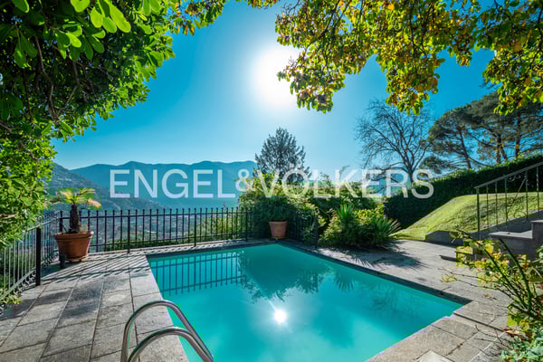 Prestigiosa villa con vista mozzafiato 2