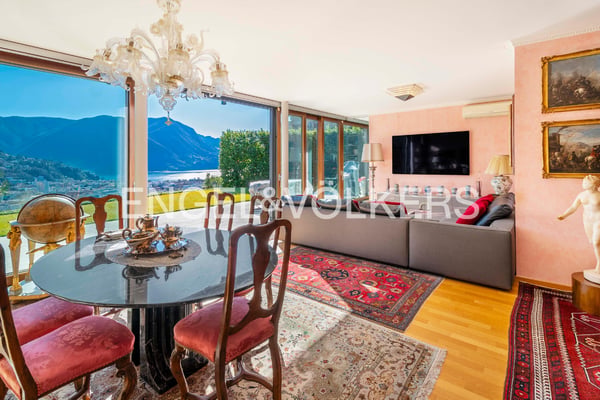 Prestigioso appartamento con giardino e vista lago 2