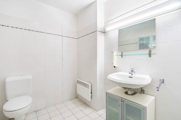 Ampio ufficio di prestigio con vista lago 11