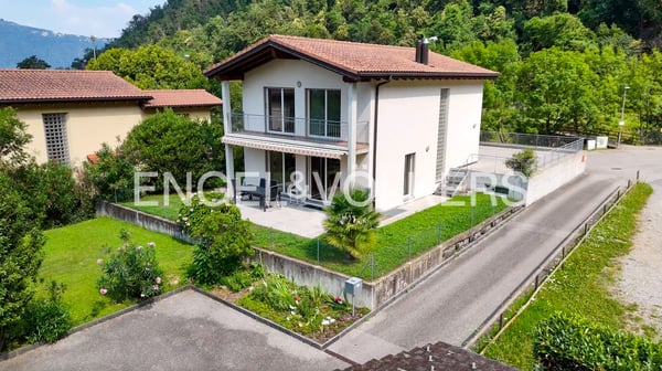 Splendida casa indipendente di 5.5 locali 2