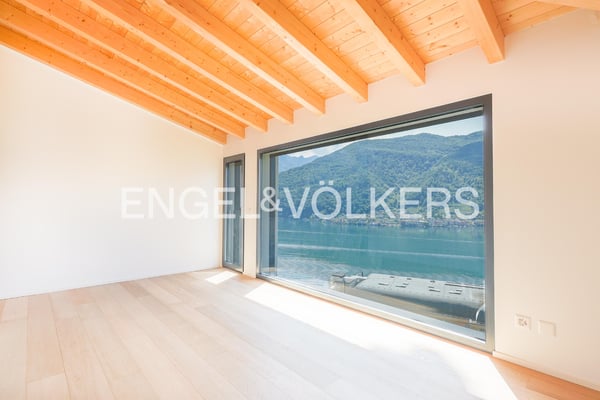 Prestigiosa proprietà vista lago a Vico Morcote 11