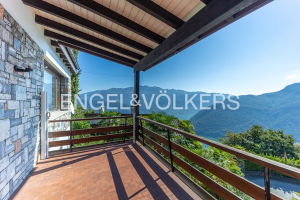 Accogliente casa con splendida vista lago 11