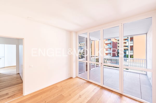 Renoviertes zentrales Duplex mit hellen Räumen 8