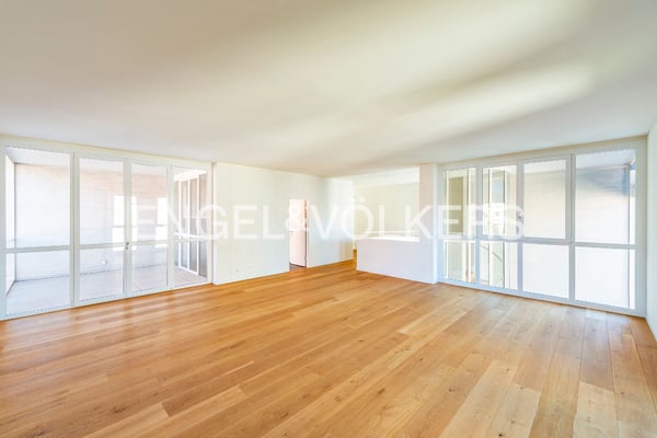 Renoviertes zentrales Duplex mit hellen Räumen 3