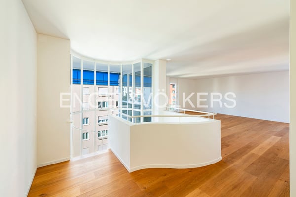 Renoviertes zentrales Duplex mit hellen Räumen 4