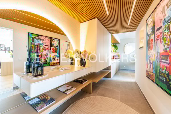 Prestigiose Eck-Reihenhausvilla mit Terrasse und Seeblick 5