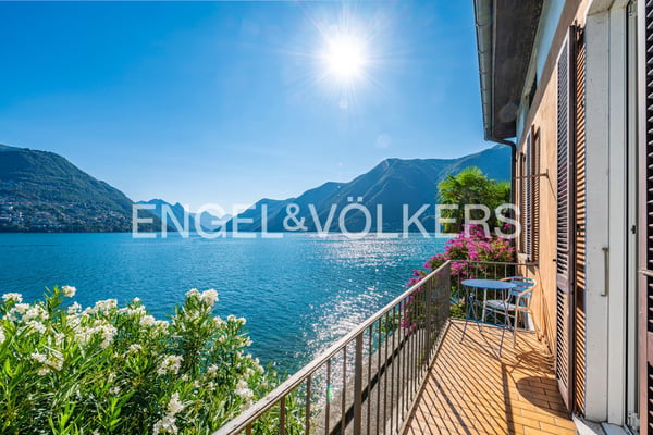 Villa direttamente a lago con darsena 9