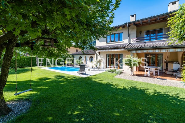 Oasi di tranquillità a Lamone: villa indipendente con piscina e giardi 1
