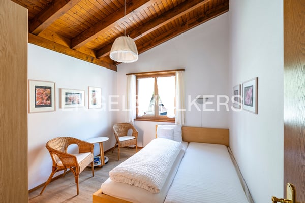 Oasi di tranquillità a Lamone: villa indipendente con piscina e giardi 9