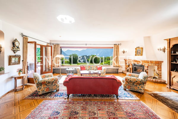 Villa esclusiva mediterranea con piscina e vista aperta 2