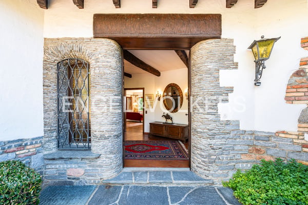 Villa esclusiva mediterranea con piscina e vista aperta 11