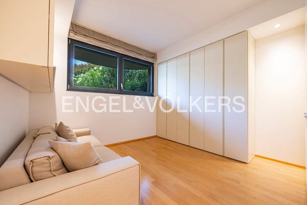 Esclusivo appartamento con giardino e vista lago 8