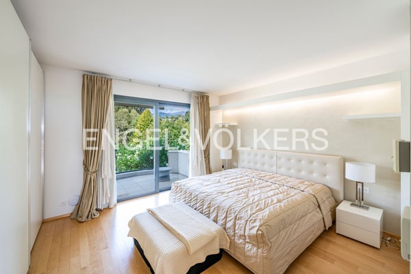 Esclusivo appartamento con giardino e vista lago 6