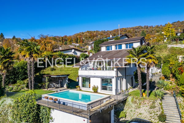 Ampia villa nel verde con molto potenziale 2