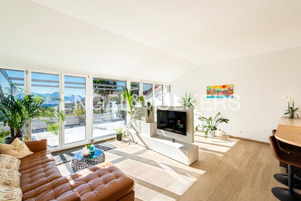 Ampia villa nel verde con molto potenziale 7