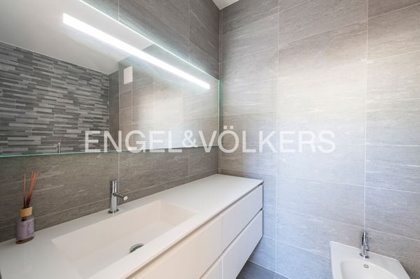 Luminoso e moderno duplex con terrazza rooftop 9