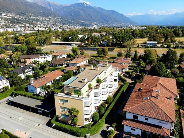 2.5 locali con terrazza, camino e piscina interna – anche residenza secondaria 10