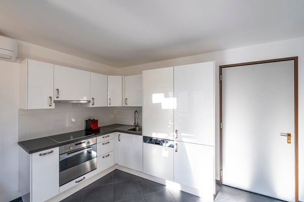 Möblierte 3.5 Ferienwohnung mit Klima im Zentrum von Ascona 6