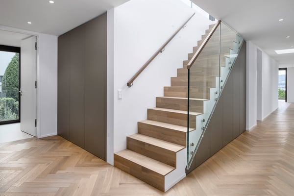 Exklusives Penthouse mit Dachterrasse & Panoramablick auf See & Berge 5