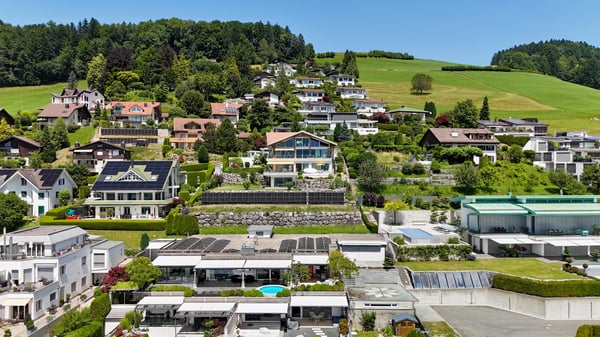 Grosszügiges Einfamilienhaus mit separater Gartenwohnung 11