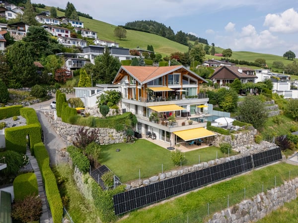 Grosszügiges Einfamilienhaus mit separater Gartenwohnung 8