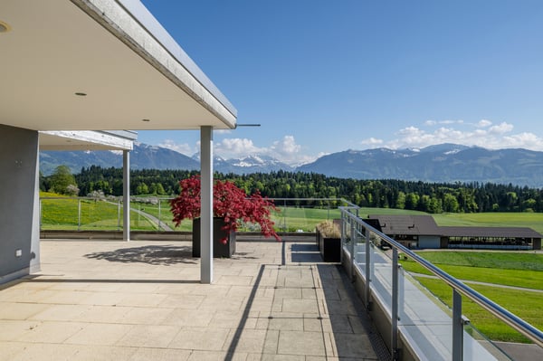Stilvolle Attikawohnung mit Panorama & Privacy 1