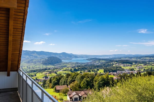 Beeindruckende Landhausvilla mit bewilligtem Umgebungsprojekt 1