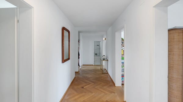 Charmant renovierte Wohnung im grünen Herzen von Wollishofen 12