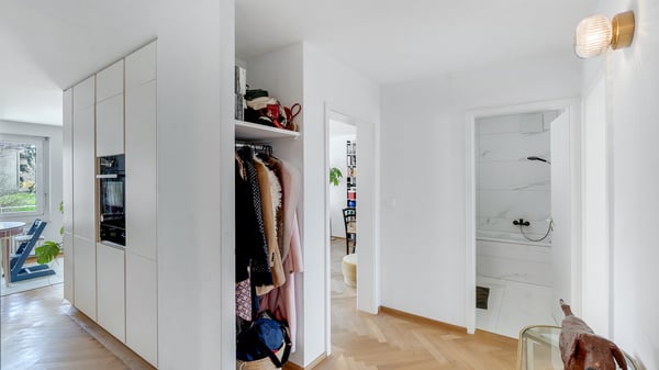 Charmant renovierte Wohnung im grünen Herzen von Wollishofen 10