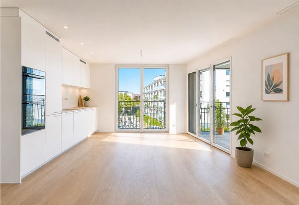 Neuwertig, modern, mit Balkon und Wintergarten 1