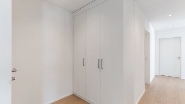 Neuwertig, modern, mit Balkon und Wintergarten 12